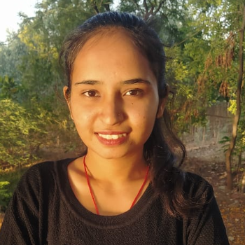 Dholakiya Aastha - Frontend Designer